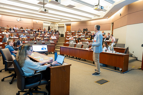 284 2025 Marketing Summit