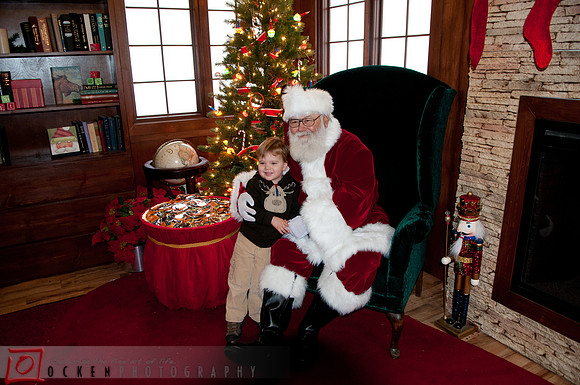 008 2011 Santa Village