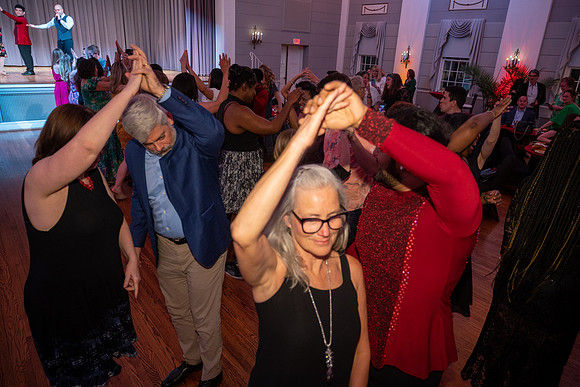 190 2022 Salsa, Samba & Salud