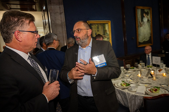 092 2025 Gala