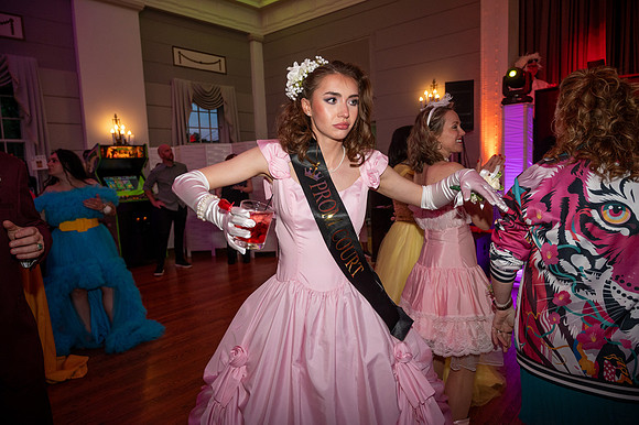 397 80s Prom