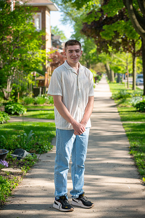 077 2025 Senior Portraits