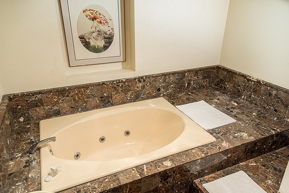 046 Real Estate Write Inn