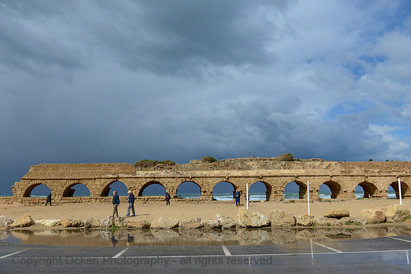 1082 Ancient Roman Aqueduct