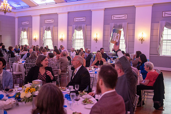 071 2025 Gala