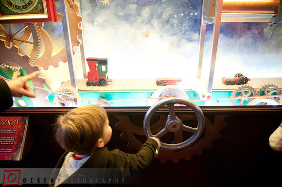 006 2011 Santa Village