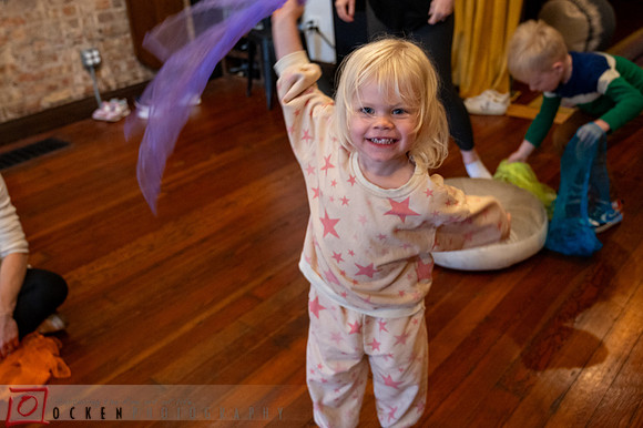 047 2024 Kid Yoga