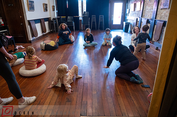 094 2024 Kid Yoga