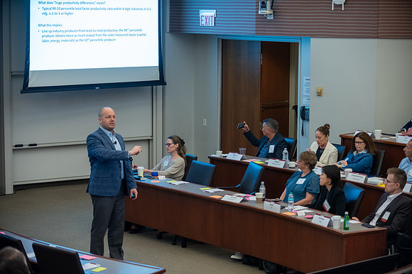 302 2025 Marketing Summit