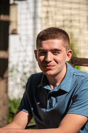 008 2025 Senior Portraits