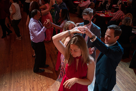 211 2022 Salsa, Samba & Salud