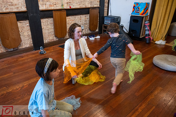 042 2024 Kid Yoga