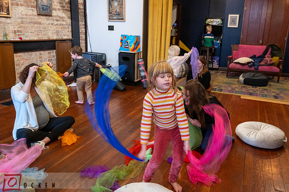 041 2024 Kid Yoga