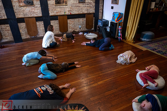 093 2024 Kid Yoga